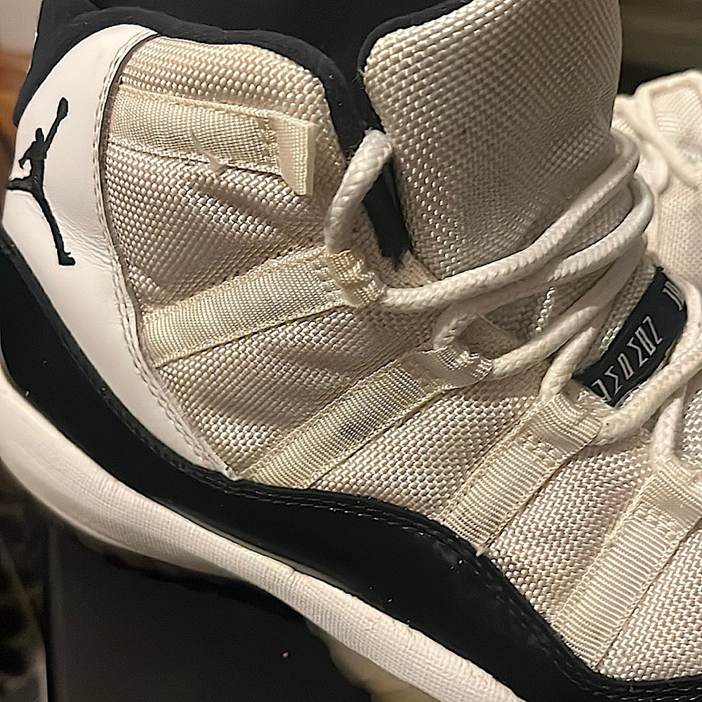 Jordan 11 concord 2011 used